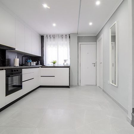 Casa Olivia With Pool Heating Fee Villa ตอร์เรเวียคา ภายนอก รูปภาพ